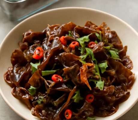 Vegan recipes using dried wood ear mushrooms in salad, vegetable soup, and miso ramen.
